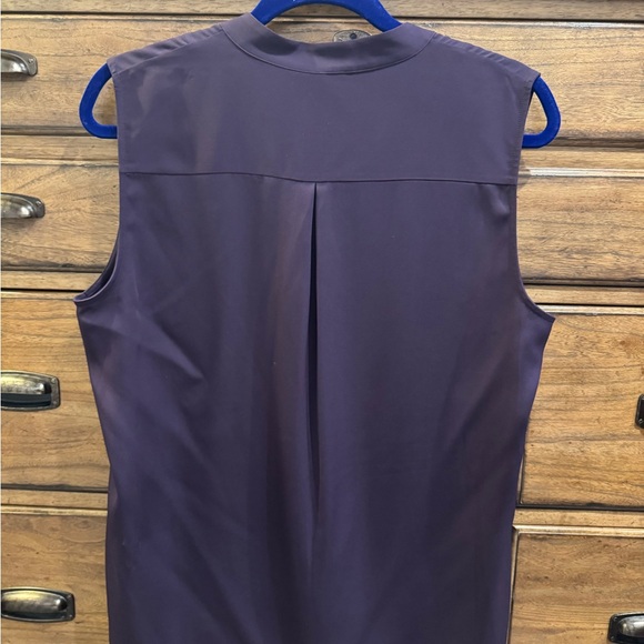 NWT! Theory silk purple blouse, size L. - Picture 4 of 4